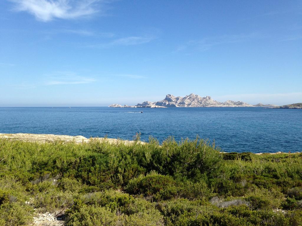 Hotel L'Eau Des Collines Marseille Bagian luar foto